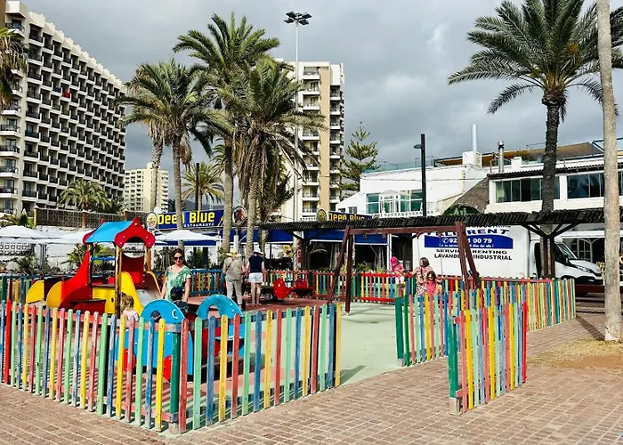 Апартаменты Sunny Sea View Center Of Americas