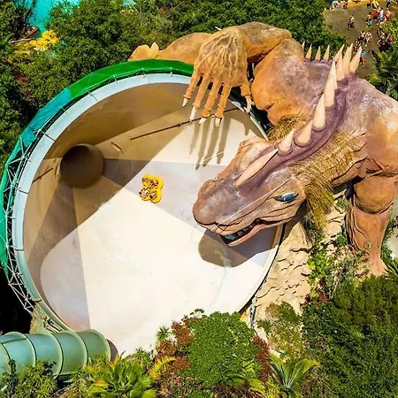 Sunny Sea View Center Of Americas